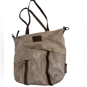 Aunts and Uncles “Odd Shopper” large tote in very good